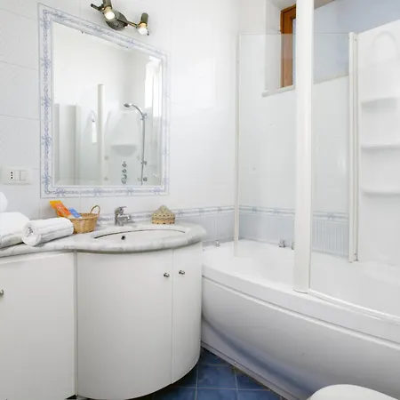 Апартаменти Estate4home- Maison Miramare